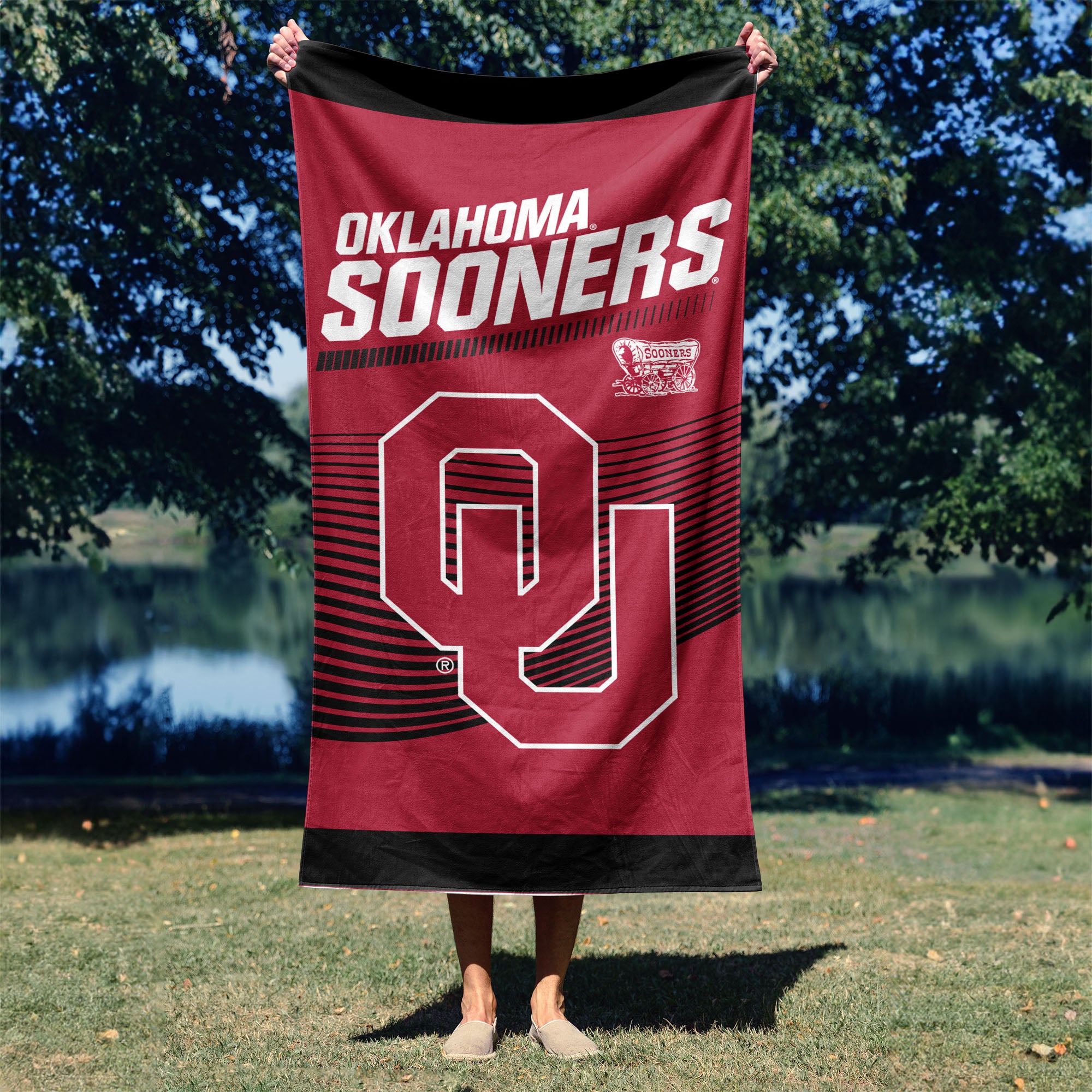 NCAA Officially Licensed Oklahoma Sooners 30" x 60" Beach Towel