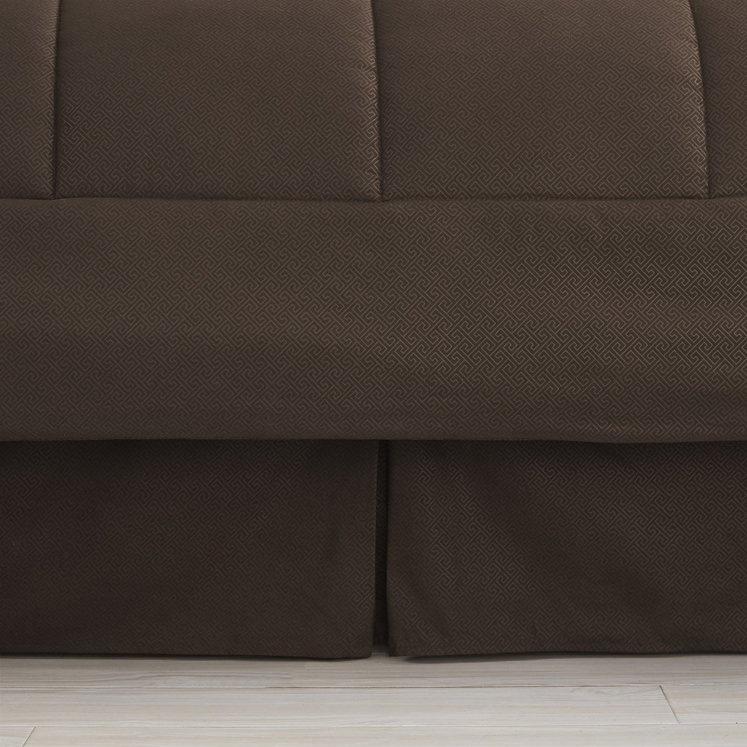 Greek Key 8-Piece Bed In A Bag Comforter Set Chocolate - Bedskirt