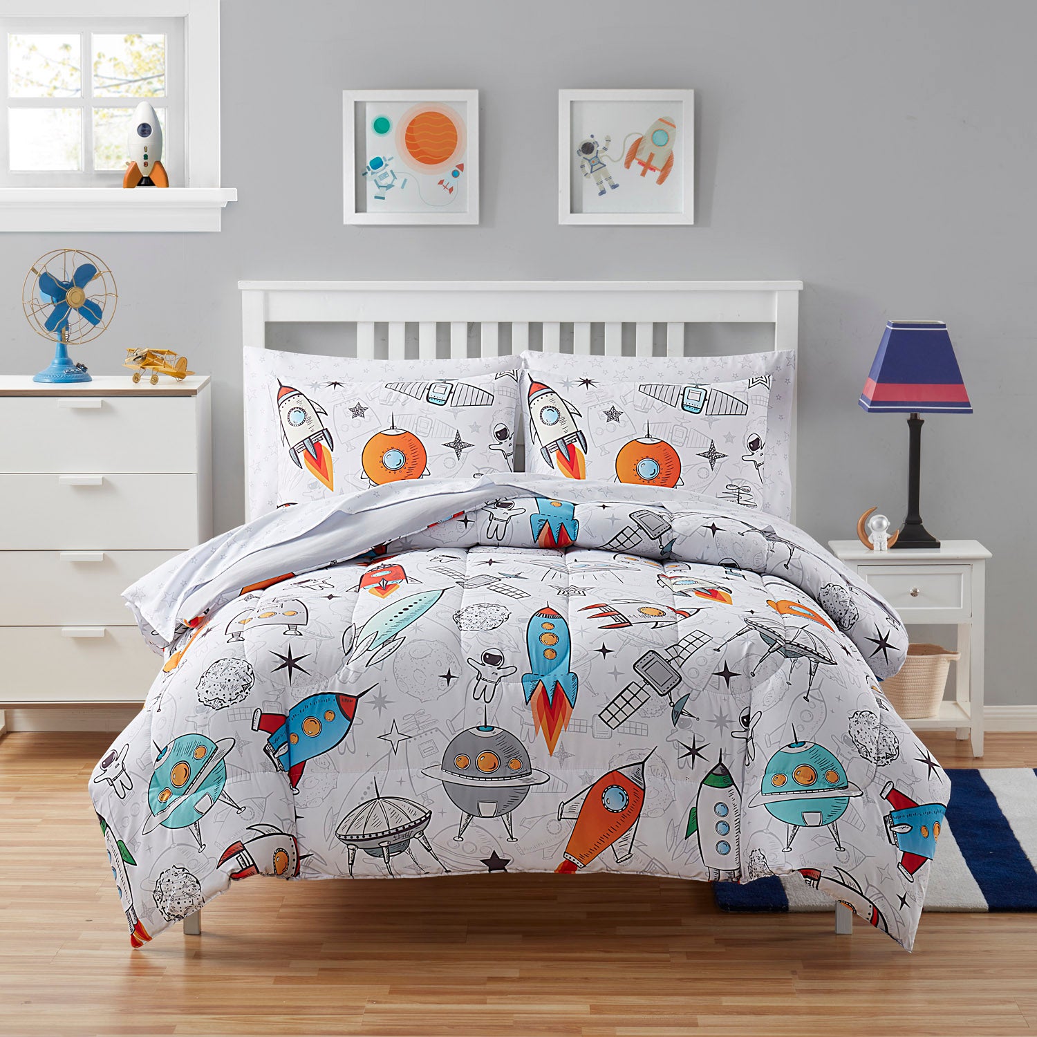 Printed Kids Bed in a Bag Set, Floating In Space - Bed 2