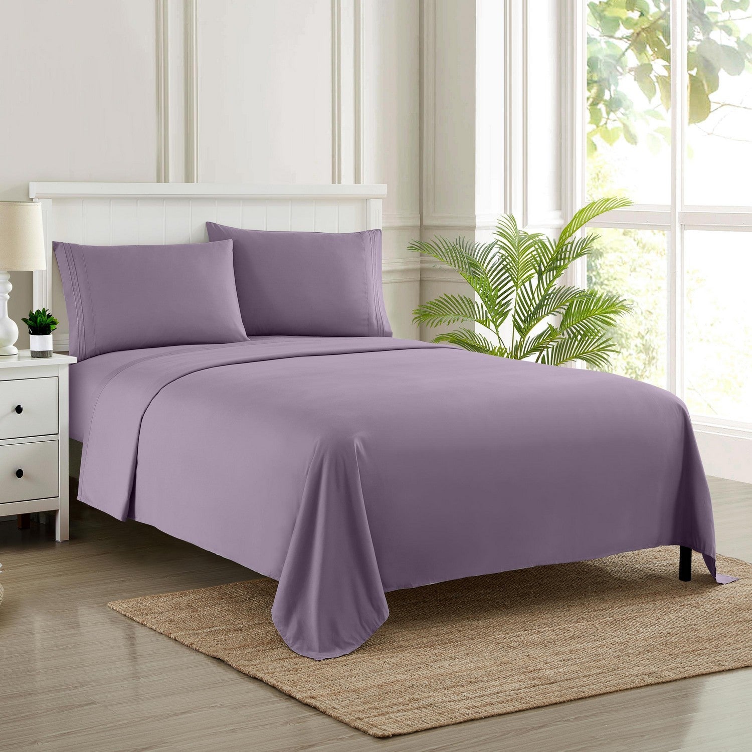 Classic 4-Piece Bed Sheet Set (Plum) - Bed