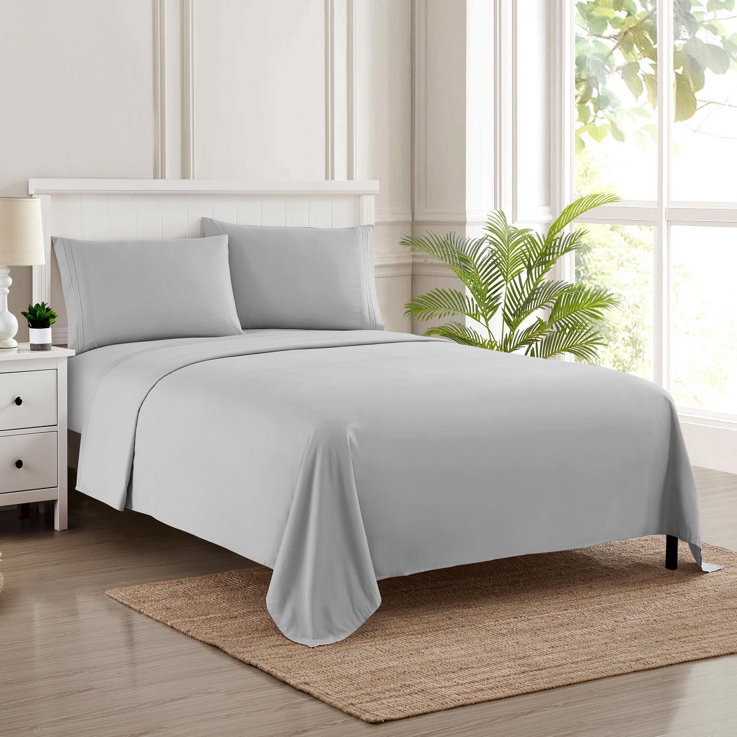 Classic 4-Piece Bed Sheet Set (Silver) - Bed