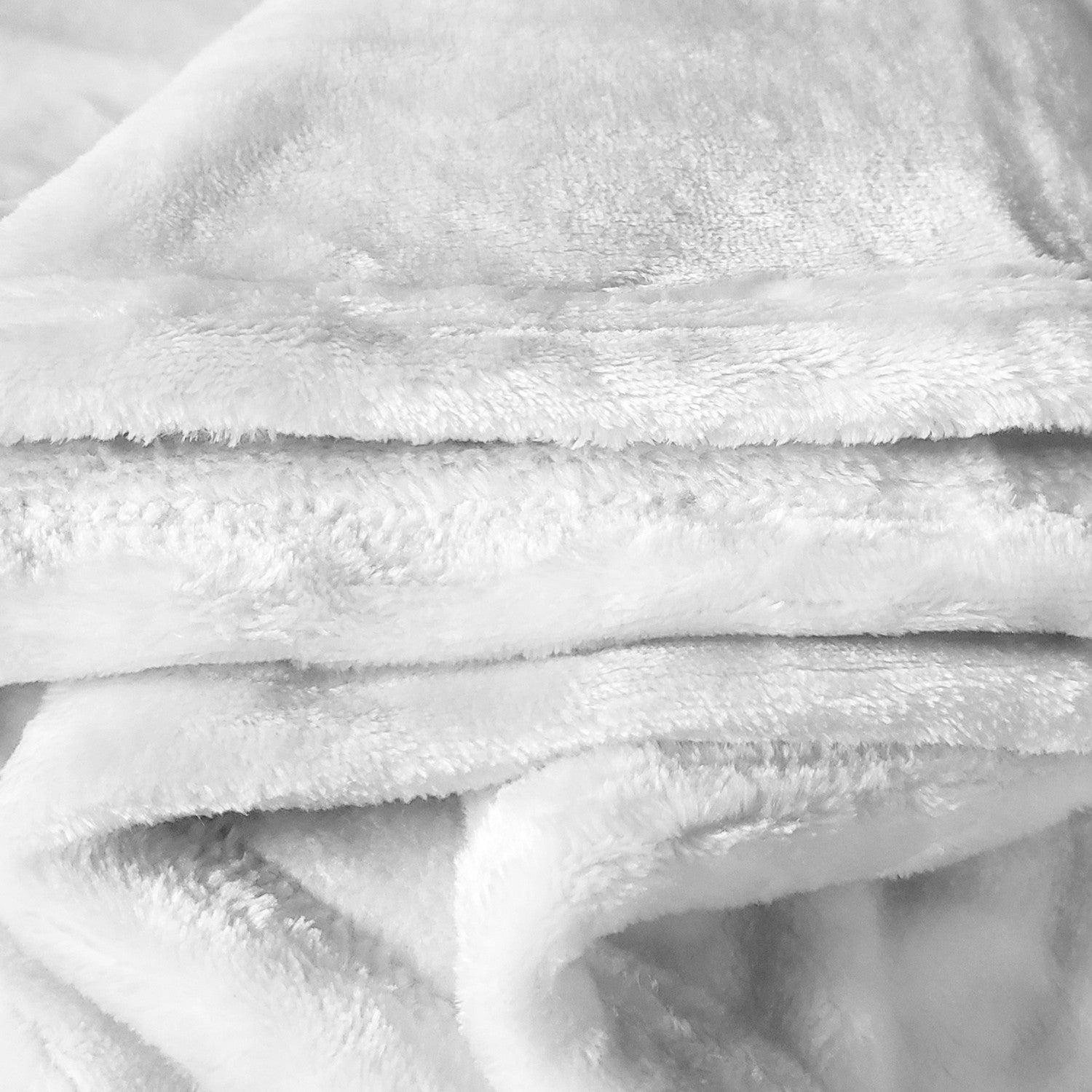 NBA Mens Bathrobe Boston Celtics Closeup